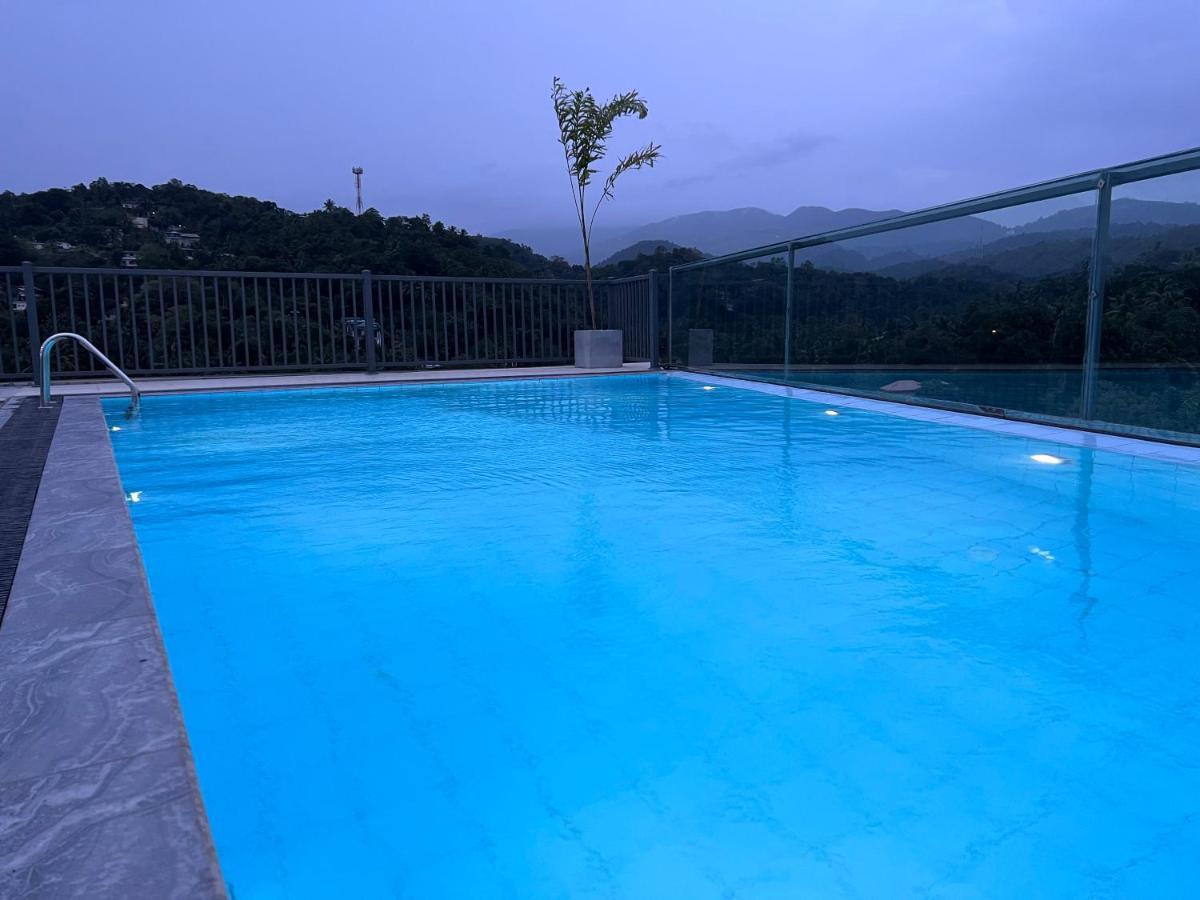 Rivendell Hotel แคนดี้ ภายนอก รูปภาพ