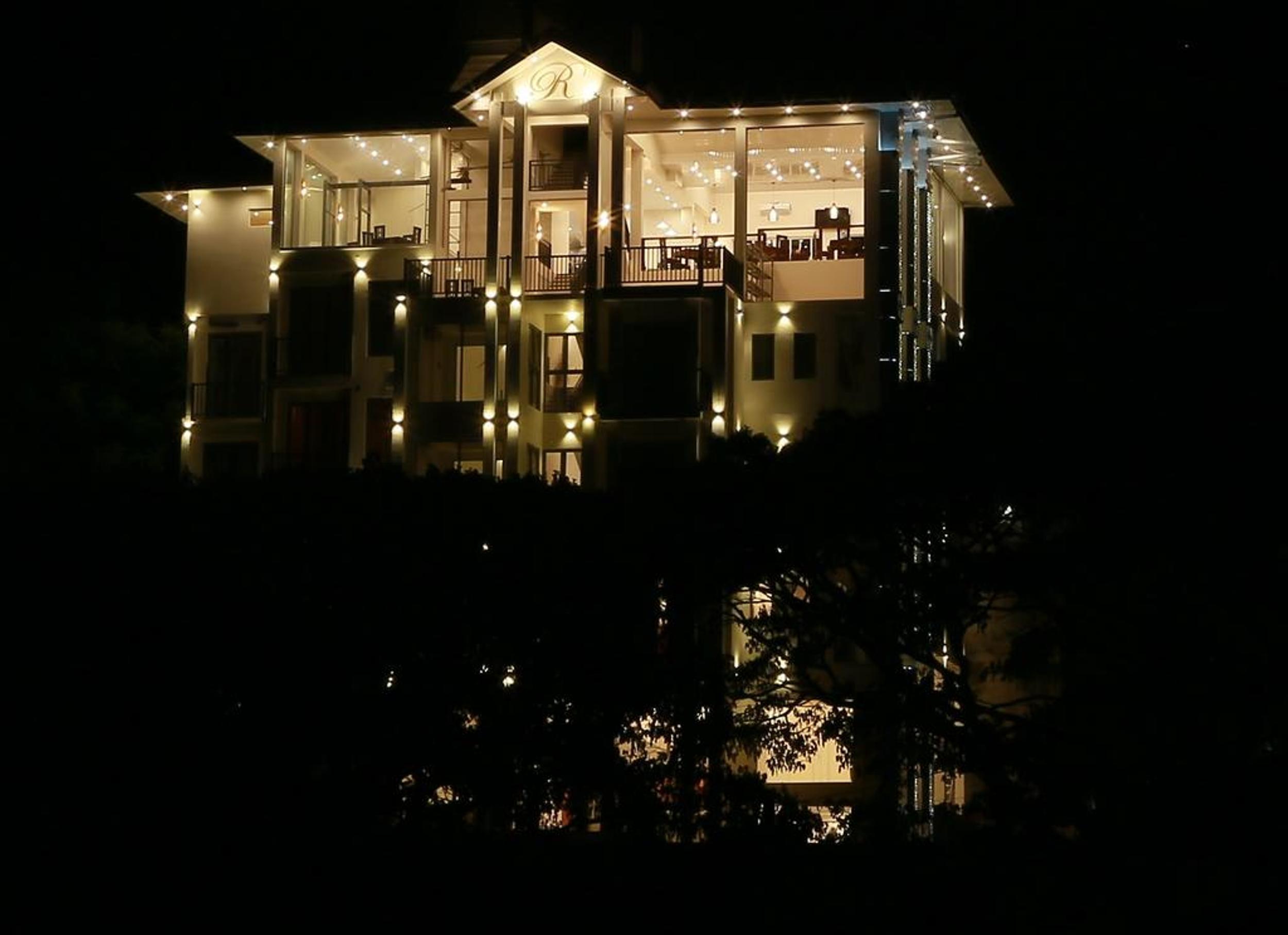 Rivendell Hotel แคนดี้ ภายนอก รูปภาพ