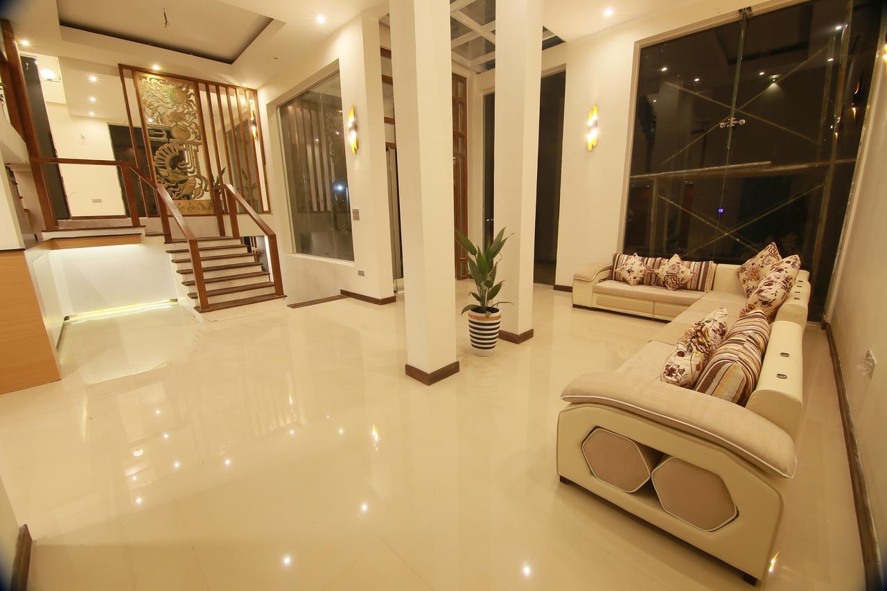 Rivendell Hotel แคนดี้ ภายนอก รูปภาพ