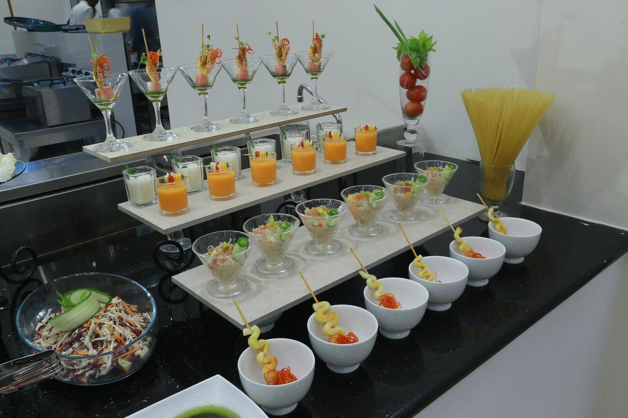 Rivendell Hotel แคนดี้ ภายนอก รูปภาพ