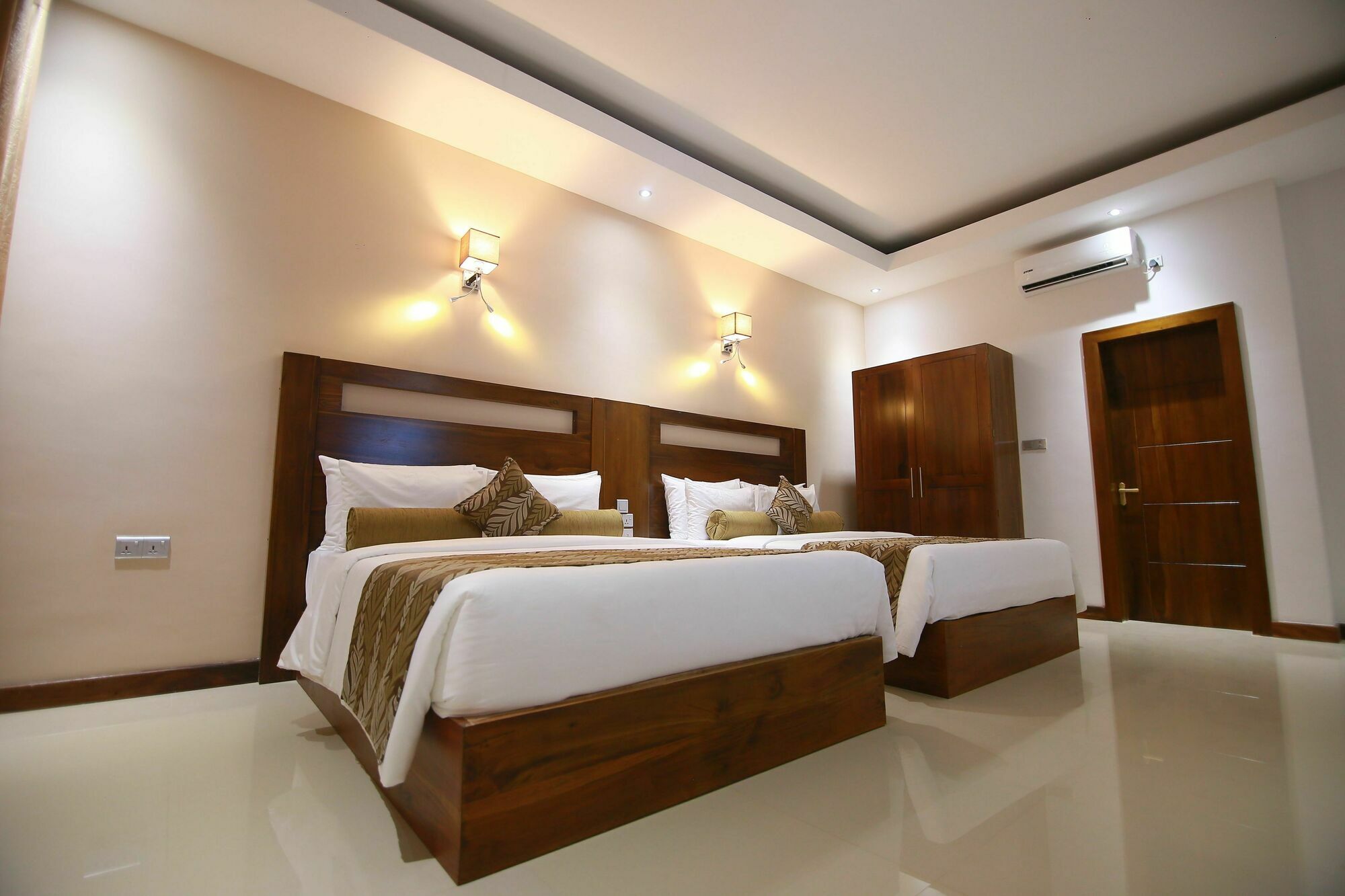 Rivendell Hotel แคนดี้ ภายนอก รูปภาพ