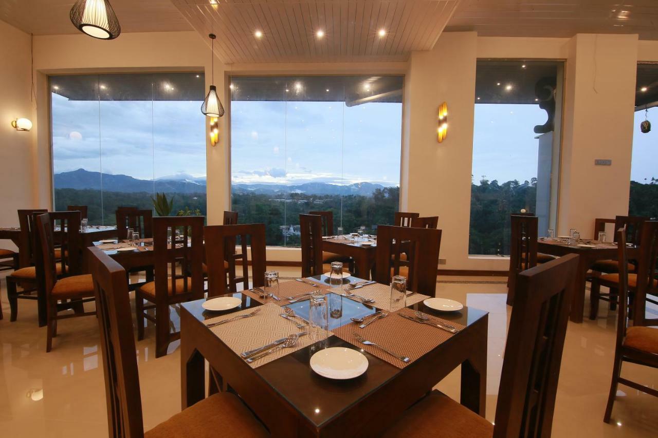 Rivendell Hotel แคนดี้ ภายนอก รูปภาพ